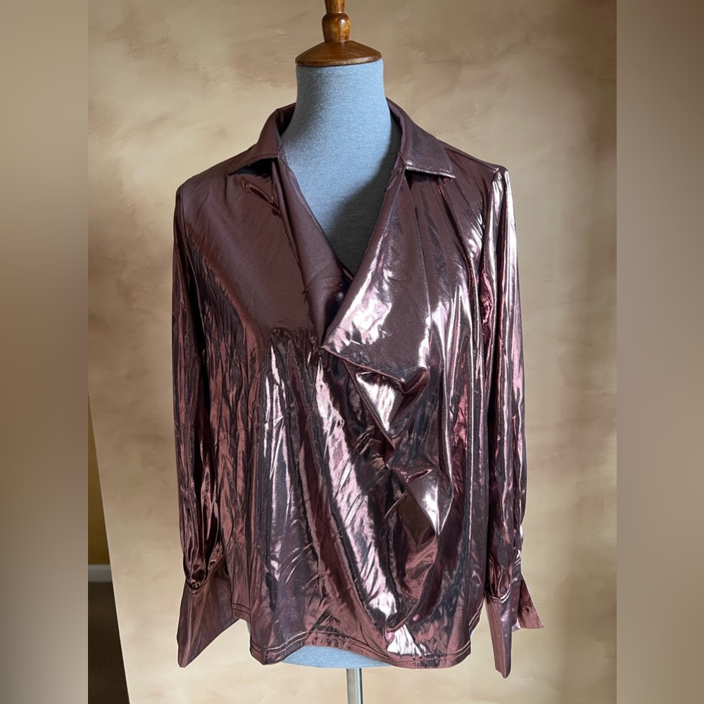 Metallic Rose Women’s Shirt. Size L (8/10)